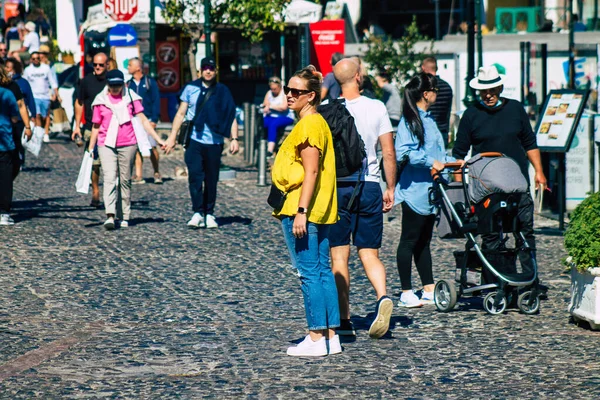 Santorini Fira Yunanistan Ekim 2021 Otobüs Durağındaki Turist Kalabalığı Tüm — Stok fotoğraf