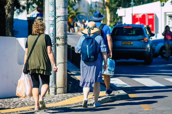 Santorini Fira Grecia Ottobre 2021 Una Folla Turisti Alla Stazione — Foto Stock