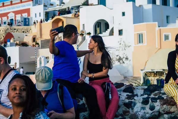 Santorini Oia Greece October 2021 Crowd Tourists Visiting Famous Perched — Stock Photo, Image