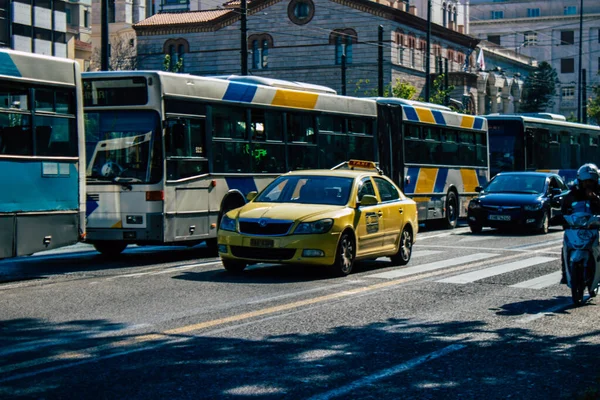 Ateny Grecja Listopada 2021 Taksówki Ulicach Aten Podczas Epidemii Koronawirusów — Zdjęcie stockowe