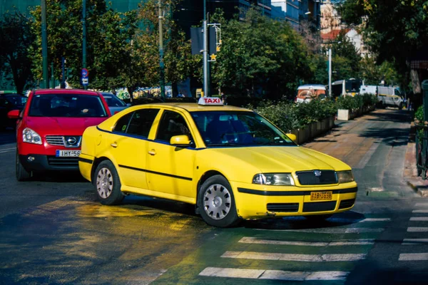 Atény Řecko Listopad 2021 Taxi Jízdy Ulicích Atén Během Epidemie — Stock fotografie