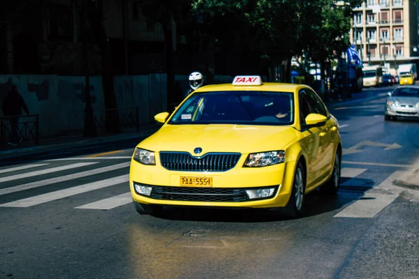 Athene Griekenland November 2021 Taxi Rijden Straten Van Athene Tijdens — Stockfoto