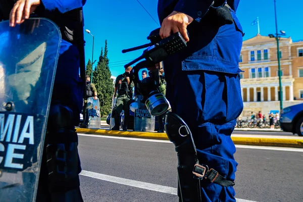 Atenas Grecia Noviembre 2021 Policía Enmarca Una Manifestación Trabajadores Salud —  Fotos de Stock