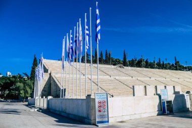 Atina, Yunanistan - 05 Kasım 2021 Panathenaic Stadyumu, Atina 'daki sporların dünya sembolü, ilk Modern Olimpiyat Oyunları Stadyumu ve dünyadaki eşsiz mermer stadyum