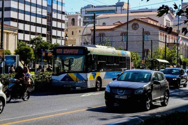 Atenas Grécia Novembro 2021 Ônibus Que Passa Pelas Ruas Atenas — Fotografia de Stock