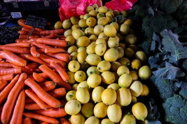 Atenas Grécia Novembro 2021 Mercado Típico Ateniense Rua Kallidromiou Área — Fotografia de Stock