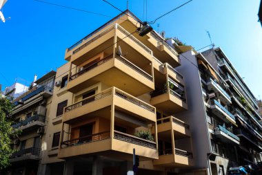 Atina, Yunanistan - Exarchia ilçesinde bulunan 08 Kasım 2021 Bina, Atina 'nın asi bölgesi, sembolik bir şehir ve Yunanistan' ın başkenti olarak kabul ediliyor