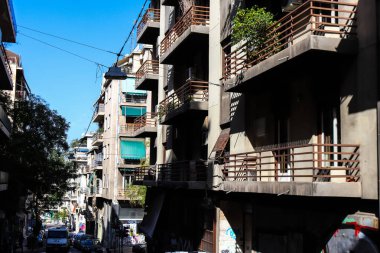 Atina, Yunanistan - Exarchia ilçesinde bulunan 08 Kasım 2021 Bina, Atina 'nın asi bölgesi, sembolik bir şehir ve Yunanistan' ın başkenti olarak kabul ediliyor