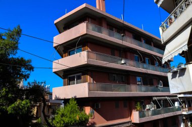 Atina, Yunanistan - Exarchia ilçesinde bulunan 08 Kasım 2021 Bina, Atina 'nın asi bölgesi, sembolik bir şehir ve Yunanistan' ın başkenti olarak kabul ediliyor