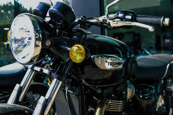 Ateny Grecja Listopada 2021 Triumph Motocykle Zaparkowane Przed Dealerem Największy — Zdjęcie stockowe