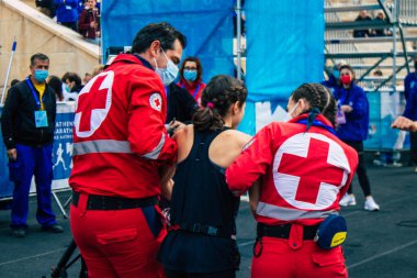 Atina, Yunanistan - 38. Otantik Atina Maratonu 'nun bitiminde 14 Kasım 2021 Koşu, geçen yıl Yunanistan' ı vuran koronavirüs salgını sonrasında yarışma iptal edildi