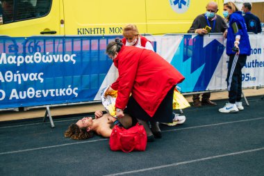 Atina, Yunanistan - 38. Otantik Atina Maratonu 'nun bitiminde 14 Kasım 2021 Koşu, geçen yıl Yunanistan' ı vuran koronavirüs salgını sonrasında yarışma iptal edildi