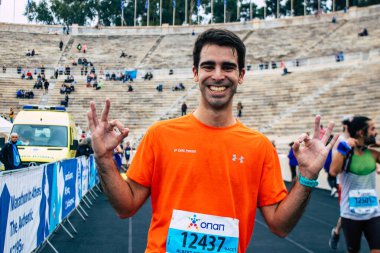 Atina, Yunanistan - 38. Otantik Atina Maratonu 'nun bitiminde 14 Kasım 2021 Koşu, geçen yıl Yunanistan' ı vuran koronavirüs salgını sonrasında yarışma iptal edildi