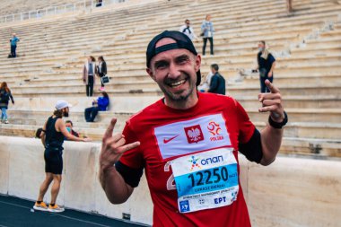 Atina, Yunanistan - 38. Otantik Atina Maratonu 'nun bitiminde 14 Kasım 2021 Koşu, geçen yıl Yunanistan' ı vuran koronavirüs salgını sonrasında yarışma iptal edildi
