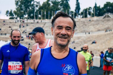 Atina, Yunanistan - 38. Otantik Atina Maratonu 'nun bitiminde 14 Kasım 2021 Koşu, geçen yıl Yunanistan' ı vuran koronavirüs salgını sonrasında yarışma iptal edildi