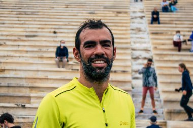 Atina, Yunanistan - 38. Otantik Atina Maratonu 'nun bitiminde 14 Kasım 2021 Koşu, geçen yıl Yunanistan' ı vuran koronavirüs salgını sonrasında yarışma iptal edildi