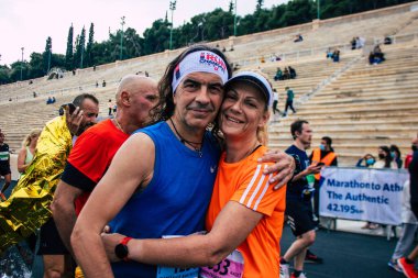 Atina, Yunanistan - 38. Otantik Atina Maratonu 'nun bitiminde 14 Kasım 2021 Koşu, geçen yıl Yunanistan' ı vuran koronavirüs salgını sonrasında yarışma iptal edildi