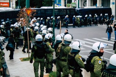 17 Kasım 1973 'te Atina sokaklarındaki askeri cuntaya karşı öğrenci ayaklanmasının anısına