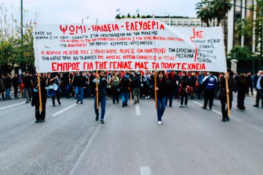 17 Kasım 1973 'te Atina sokaklarındaki askeri cuntaya karşı öğrenci ayaklanmasının anısına