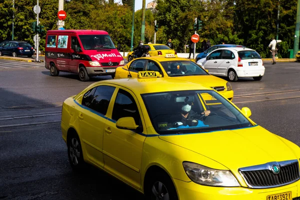 Афіни Греція Листопада 2021 Року Таксі Їздили Вулицями Афін Під — стокове фото