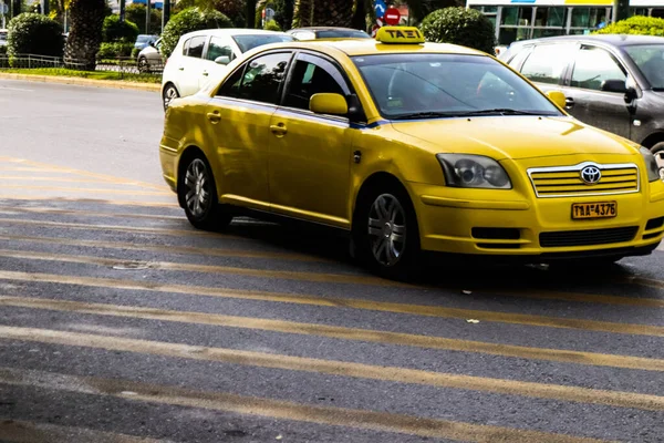 Atene Grecia Novembre 2021 Guidare Taxi Strade Atene Durante Epidemia — Foto Stock