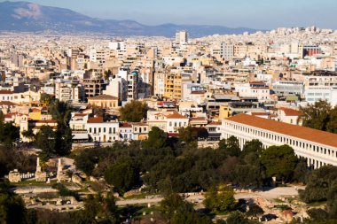 Atina, Yunanistan - 22 Kasım 2021 Panoramik Atina manzarası ve sembolik bir şehir ve Yunanistan 'ın başkenti
