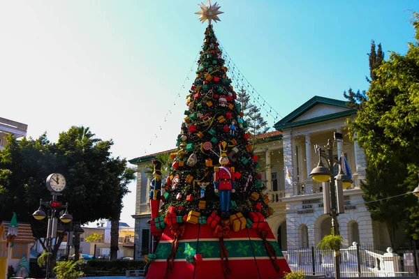 Limassol Chipre Diciembre 2021 Decoraciones Navideñas Tradicionales Las Calles Limassol — Foto de Stock