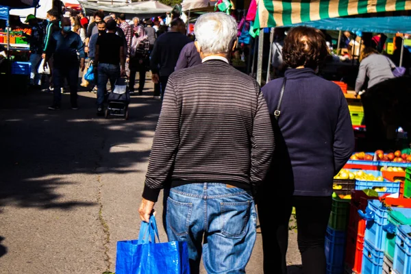 Limassol Chipre Dezembro 2021 Pessoas Que Fazem Compras Mercado Sábado — Fotografia de Stock