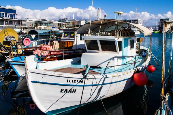 Limassol Zypern Dezember 2021 Fischerboot Der Marina Von Limassol Während — Stockfoto