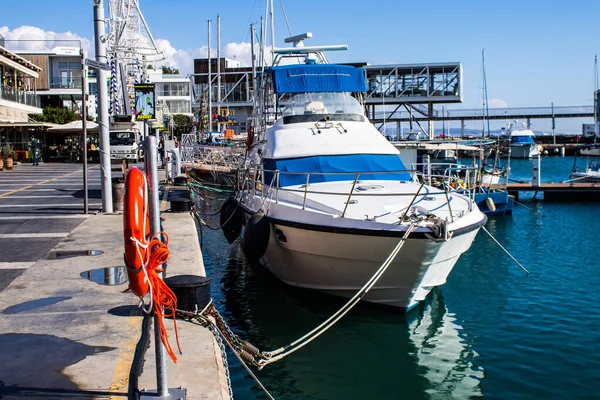 Limassol Cyprus December 2021 Boat Moored Limassol Marina Which Provides — Stock Photo, Image