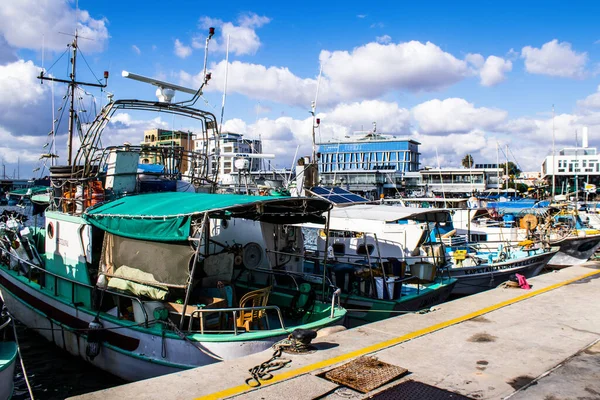 Limassol Chipre Diciembre 2021 Embarcación Amarrada Puerto Deportivo Limassol Que —  Fotos de Stock
