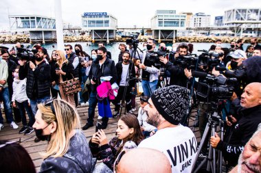 Limasol, Kıbrıs - 18 Aralık 2021 Gençlik Kanser Günü, Limasol 'da çocuklara ve kanserden etkilenen ailelerine yardım etmek amacıyla düzenlenen yardım ve spor etkinliği.