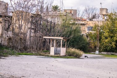 Lefkoşe, Kıbrıs - Kıbrıs Rum Kesimi 'nin koronavirüs salgını sırasında bölünmüş Lefkoşe kentindeki Birleşmiş Milletler Barış Gücü tarafından kontrol edilen 25 Aralık 2021