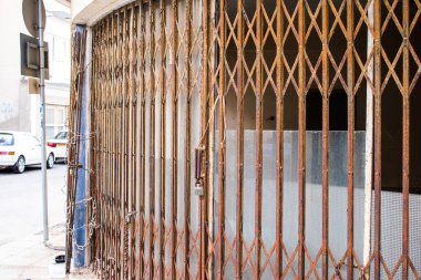 Lefkoşe, Kıbrıs - Kıbrıs Rum Kesimi 'nin koronavirüs salgını sırasında bölünmüş Lefkoşe kentindeki Birleşmiş Milletler Barış Gücü tarafından kontrol edilen 25 Aralık 2021