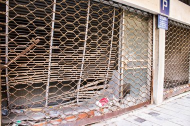 Lefkoşe, Kıbrıs - Kıbrıs Rum Kesimi 'nin koronavirüs salgını sırasında bölünmüş Lefkoşe kentindeki Birleşmiş Milletler Barış Gücü tarafından kontrol edilen 25 Aralık 2021