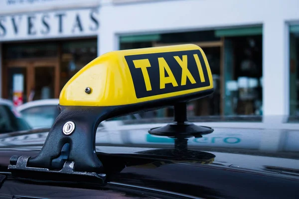 Nicosia Chipre Diciembre 2021 Circulación Taxis Chipriotas Por Las Calles — Foto de Stock