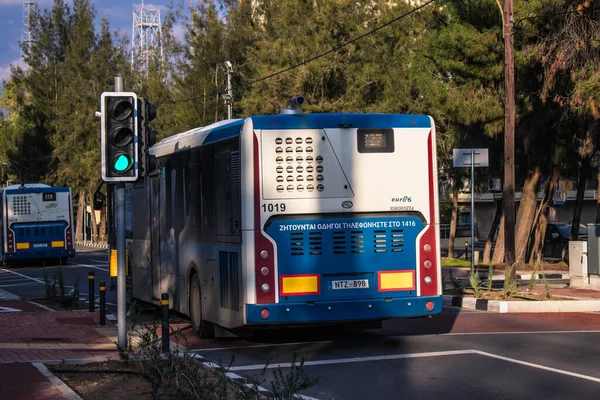 Nicosie Chypre Décembre 2021 Bus Public Chypriote Roule Dans Les — Photo