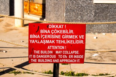 Varosha, Kuzey Kıbrıs - 1974 'teki Türk askeri müdahalesi sonrasında sakinleri tarafından terk edilmiş bir hayalet kasaba haline gelen, 1972' de inşa edilmiş bir sahil beldesi Varosha 'nın 04 Ocak 2022 Cityscape of Varosha