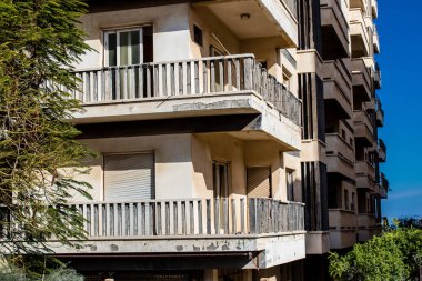 Varosha, Kuzey Kıbrıs - 06 Ocak 2022 Varosha, 1972 'de kurulan bir sahil beldesi, 1974' teki Türk askeri müdahalesi sonrasında sakinleri tarafından terk edilmiş hayalet bir kasaba haline geldi.