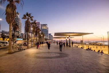 Tel Aviv, İsrail - 09 Şubat 2022 Tel Aviv 'in metropol bölgesinin şehir merkezi İsrail' in en büyük ikinci şehri
