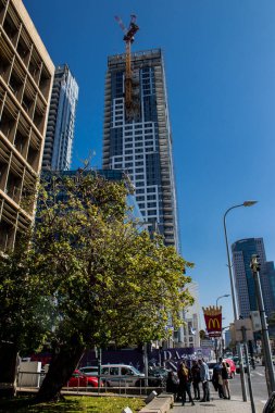 Tel Aviv, İsrail - 09 Şubat 2022 Tel Aviv 'in metropol bölgesinin şehir merkezi İsrail' in en büyük ikinci şehri