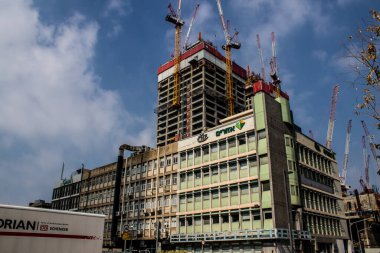 Tel Aviv, İsrail - 09 Şubat 2022 Tel Aviv 'in metropol bölgesinin şehir merkezi İsrail' in en büyük ikinci şehri