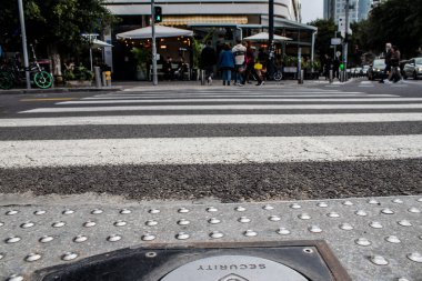 Tel Aviv, İsrail - 5 Şubat 2022 Tel Aviv 'in metropol bölgesinin şehir merkezi İsrail' in en büyük ikinci şehri