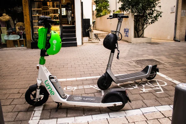 Tel Aviv Srail Şubat 2022 Elektrikli Scooter Kiralamak Için Kullanışlı — Stok fotoğraf