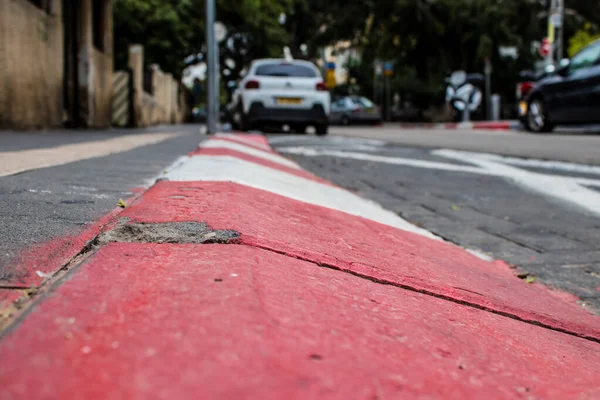 Tel Aviv, İsrail - 5 Şubat 2022 Tel Aviv 'in metropol bölgesinin şehir merkezi İsrail' in en büyük ikinci şehri