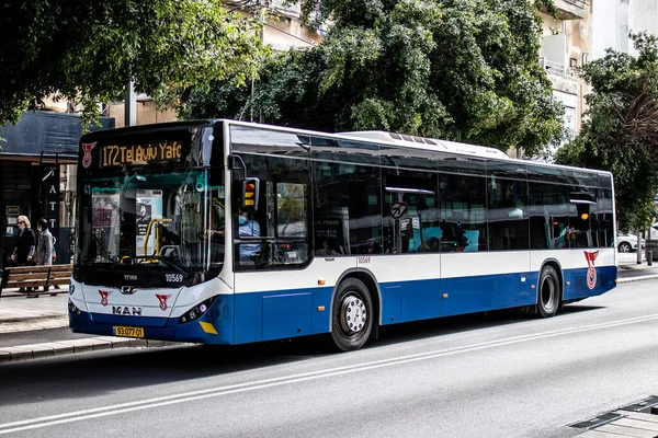 Tel Aviv Israel Febrero 2022 Autobús Que Conduce Por Las —  Fotos de Stock