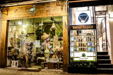 Tel Aviv, İsrail - 15 Şubat 2022 Tel Aviv 'in metropol bölgesinin şehir merkezi İsrail' in en büyük ikinci şehri