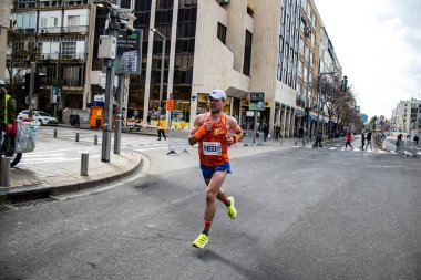 Tel Aviv, İsrail - 25 Şubat 2022 'de İsrail' deki koronavirüs salgınının ardından 25 Şubat 'ta gerçekleştirilen Samsung Maratonu' nda koşucular