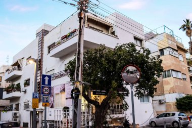 Tel Aviv, İsrail - 5 Mart 2022 Tel Aviv 'in metropol bölgesinin şehir merkezi İsrail' in en büyük ikinci şehri