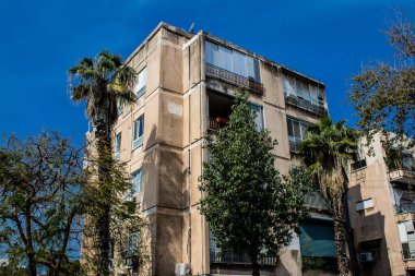Tel Aviv, İsrail - 5 Mart 2022 Tel Aviv 'in metropol bölgesinin şehir merkezi İsrail' in en büyük ikinci şehri
